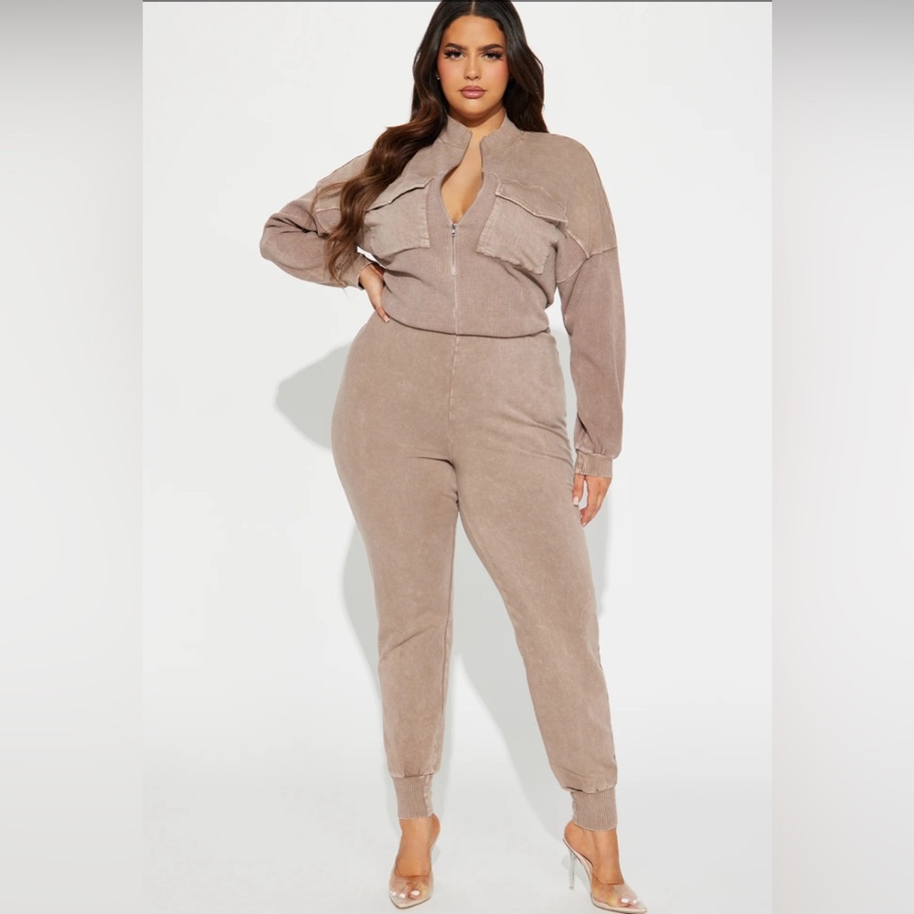 Fashion Nova jumpsuit NEW 2x 3x